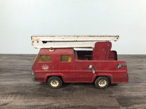 lot 298 image: Vintage Tonka Snorkel Truck Fire Truck