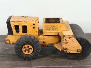 lot 300 image: Vintage Tonka Roller