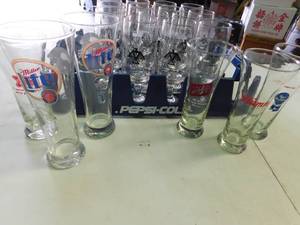 lot 133 image: Advertised beer and wine glasses