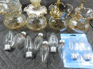 lot 137 image: Lamps, shades and bulbs
