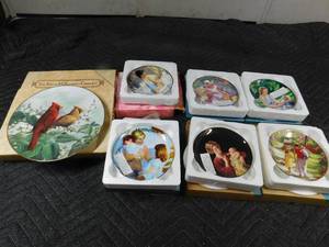 lot 148 image: 6 Mothers day plates and 1 Knowles plate
