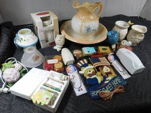 lot 150 image: Pitcher and bowl set, fragrance warmers and more
