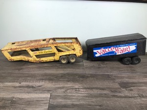 lot 340 image: 2 - Vintage toy trailers