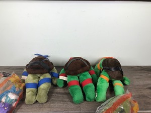 lot 342 image: Lot of Collectible toys - teenage mutant turtle and hunch back of Notre dame