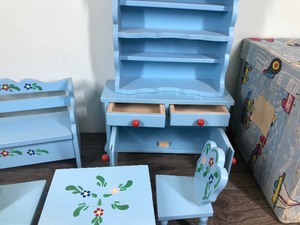 lot 348 image: Vintage Madame Alexander Norok Dresser Book Shelf, table and chairs and bench. Rare 1950s Handpainted Wood