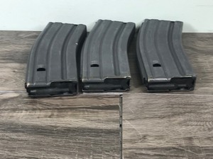 lot 374 image: 3 - M16 20 round magazines