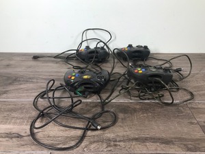 lot 390 image: 4 - video game controllers