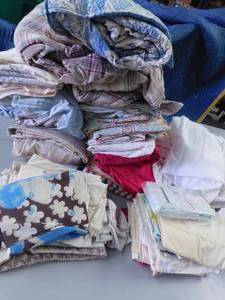 lot 168 image: Lot of sheets and pillowcases