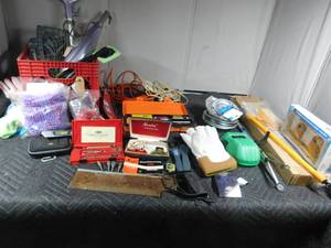 lot 173 image: Gun cleaning kit, precision drawing instruments, new gloves, Shark floor cleaner and more