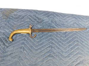 lot 199 image: Japanese brass handle bayonet