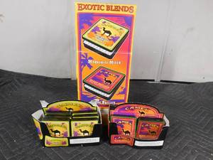 lot 207 image: 2 camel displays of tins