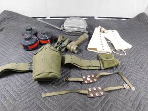 lot 414 image: Military items