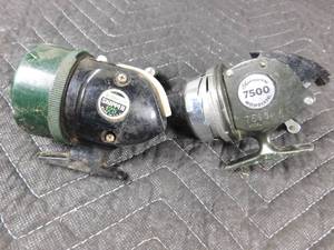 lot 422 image: 2 Vintage reels