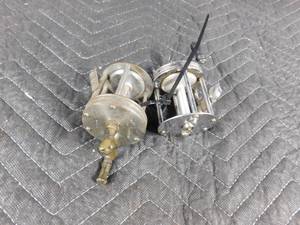 lot 433 image: 2 Vintage casting reels
