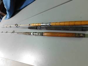 lot 451 image: 3 lg fishing rods