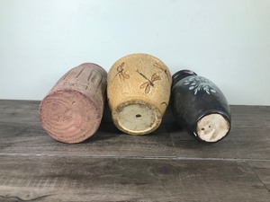 lot 511 image: 2 vases and 1 flower pot