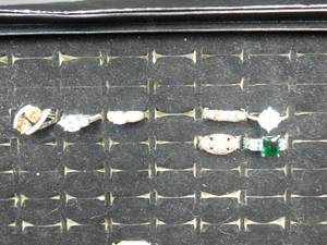 lot 472 image: 3 sterling silver and 4 costume rings