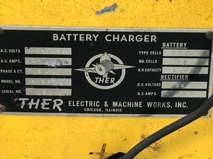 lot 547 image: Battery Charger and Transformer