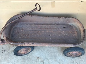 lot 550 image: Old vintage wagon