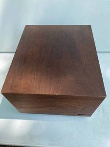 lot 76 image: Subwoofer