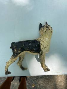 lot 50 image: Cast Iron Vintage Decorative and Useful Items