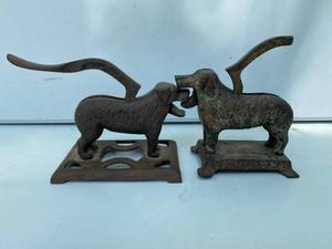 lot 51 image: Cast Iron Items