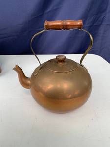 lot 99 image: Antique Housewares