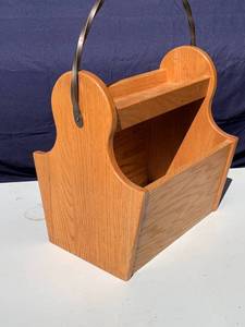 lot 120 image: Magazine Holder, Baskets