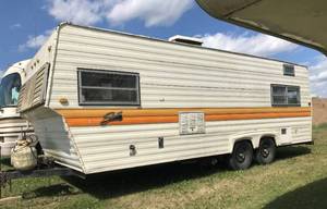 1976 Shasta 22 Travel Trailer