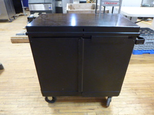 lot 93 image: Metal Cabinet on Wheels