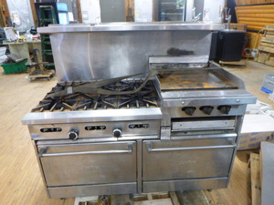 Sunfire Commercial Gas Range with Griddle
