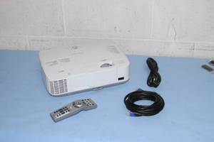 lot 96 image: NEC NP-M311W Widescreen WXGA Digital Projector  Projection System with HDMI Input