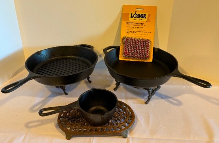 Sold at Auction: VINTAGE LODGE CAST IRON WOK