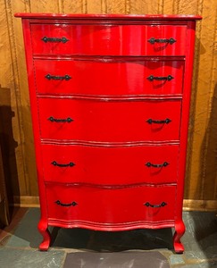 lot 82 image: Vintage Red Painted Dresser