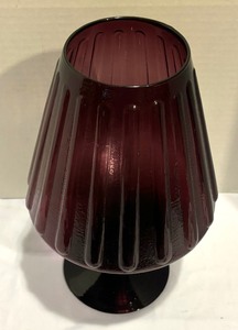 lot 45 image: Mid Century Rossini Empoli Amethyst Glass Brady Vase