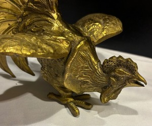 lot 122 image: Pair of Vintage Brass Rooster Figurines