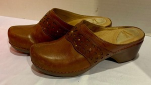 lot 127 image: Shyanna Saddle Shoes by Dansko