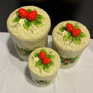 lot 129 image: Set of Three Retro 1981 Strawberry Sears and Roebuck Co Canister Set
