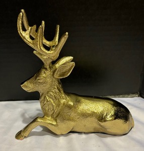 lot 164 image: Pair of Vintage Brass Deer Figurines