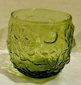 lot 177 image: Mid Century Anchor Hocking Crinkle Roly Poly Three Inch Tumblers
