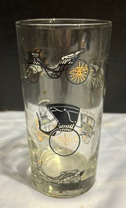 lot 253 image: Set of 6 Horseless Carriage Glasses by Libby with Metal Carrier