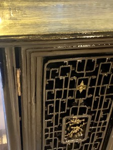 lot 59 image: Beautiful Vintage Dark Green Lacquer Cabinet with Two Shelves