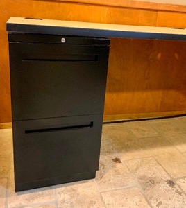 lot 213 image: Large L Shaped Desk with Two File Cabinets - Lock and Key