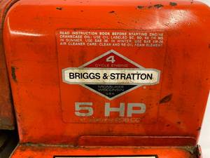 lot 313 image: Briggs and Stratton Five Horsepower Motor