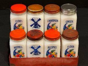 lot 279 image: Vintage Milk Glass Eight Piece Spice Set with Metal Holder