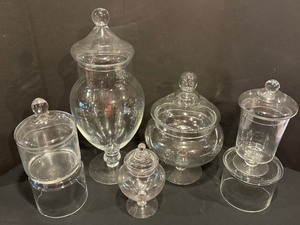 lot 280 image: Variety of Decorative Apothecary Style Jars