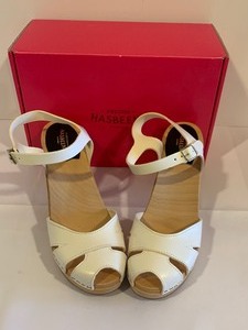 lot 238 image: Swedish Hasbeens White Heeled Sandals