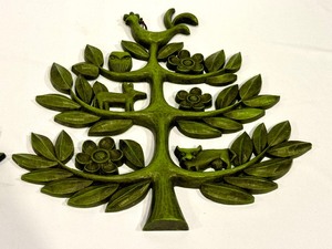lot 54 image: Vintage Homco Tree of Life, Set of 2