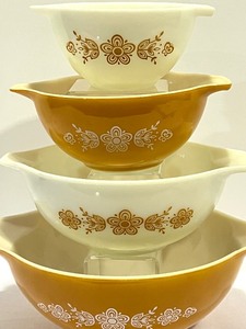 lot 11A image: Vintage MCM Pyrex Butterfly Gold Cinderella Mixing Bowls