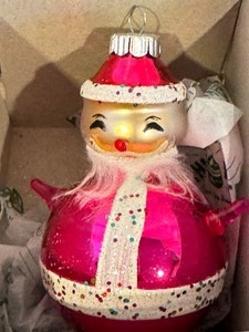 lot 419 image: Set of Nine Shiny Brite Glass Christopher Radko Vintage Inspired Glass Ornaments